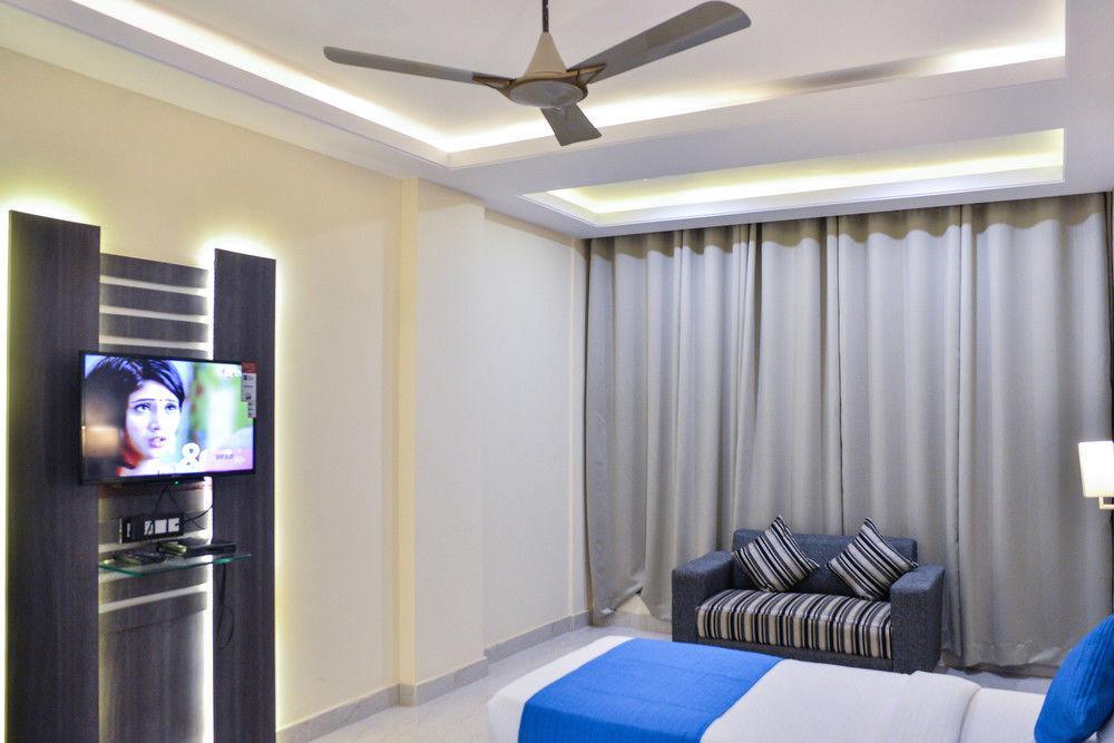 Puja Residency Hotel Varanasi Exterior photo