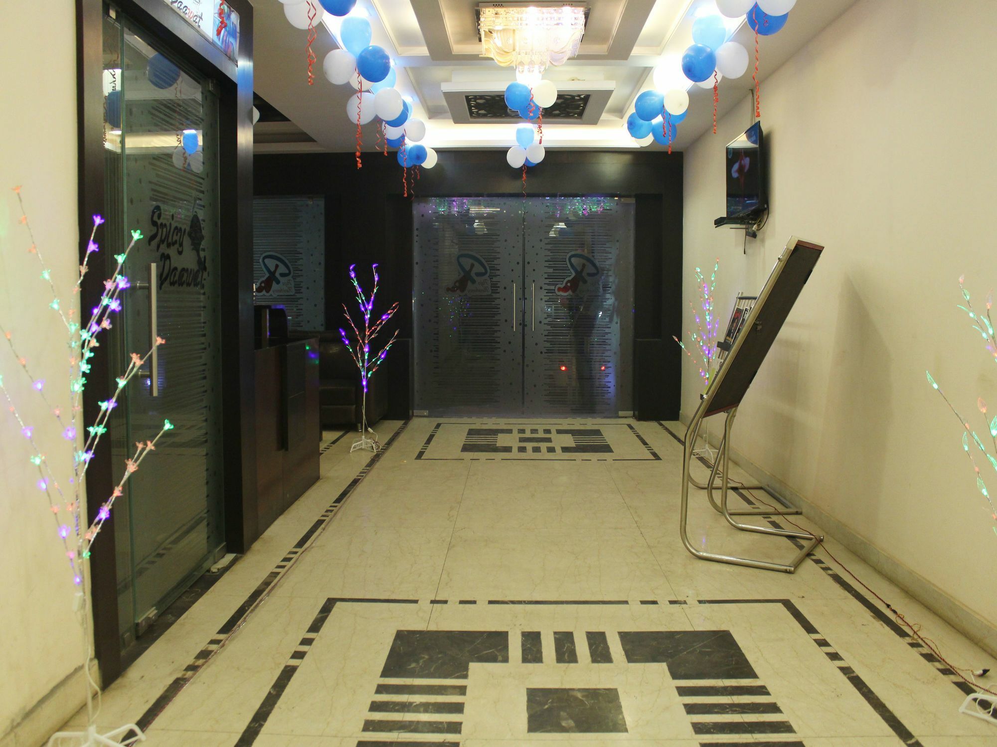 Puja Residency Hotel Varanasi Exterior photo