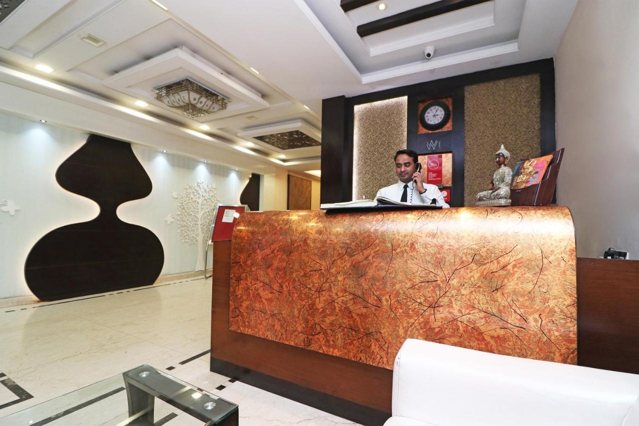 Puja Residency Hotel Varanasi Exterior photo